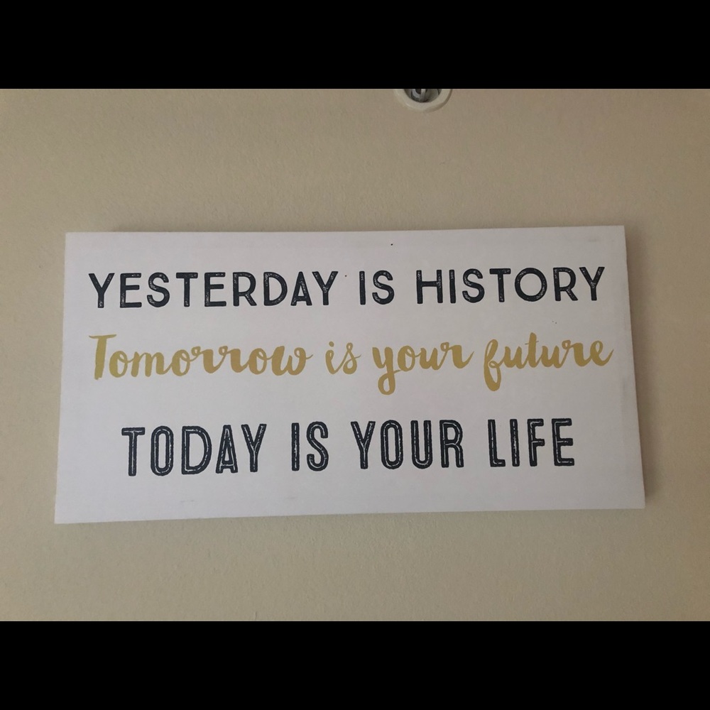 Beautiful wall canvas with motivational saying